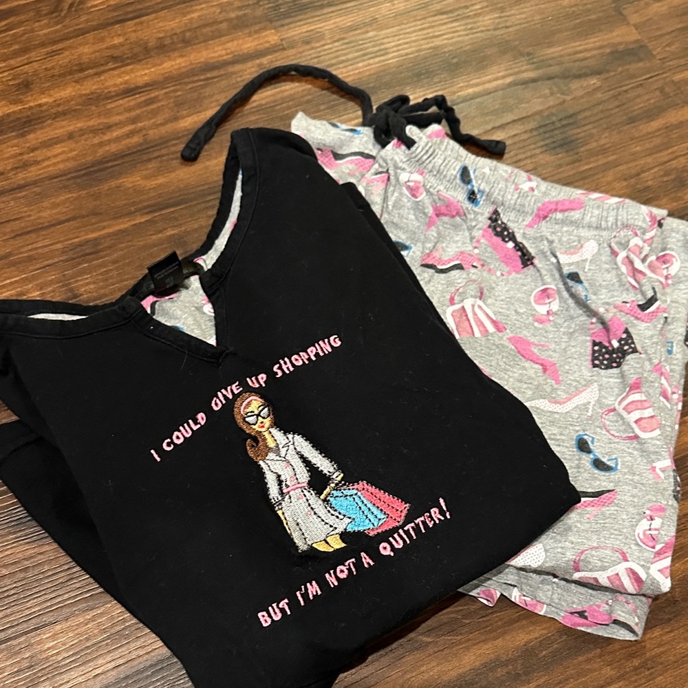 Rene Rofe Black and Pink Pajama Set with Fun Print women’s PS